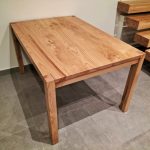 Mesa con madera reciclada